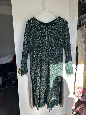 Pakistani Embroidered Green 3 piece suit